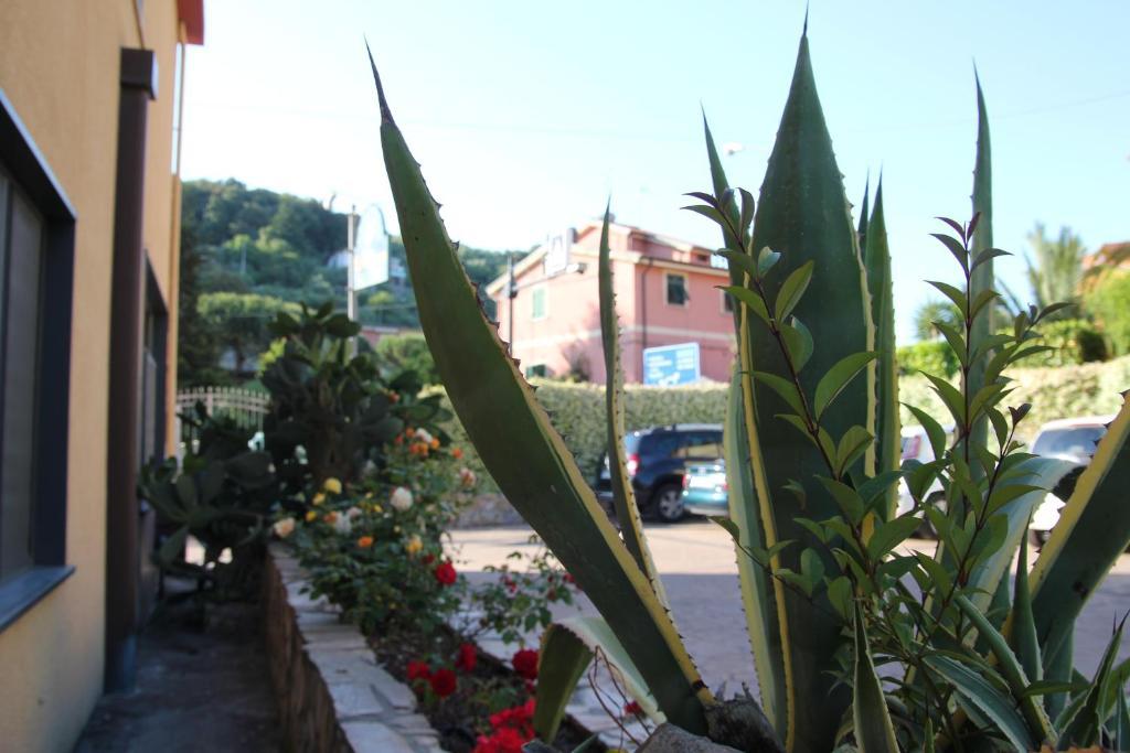 Albergo La Mimosa Lerici Bagian luar foto